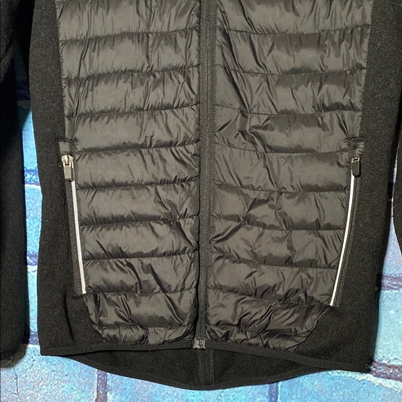 Asics Men's Puffer Jacket Small Black lightweight Full Zip - Picture 4 of 8